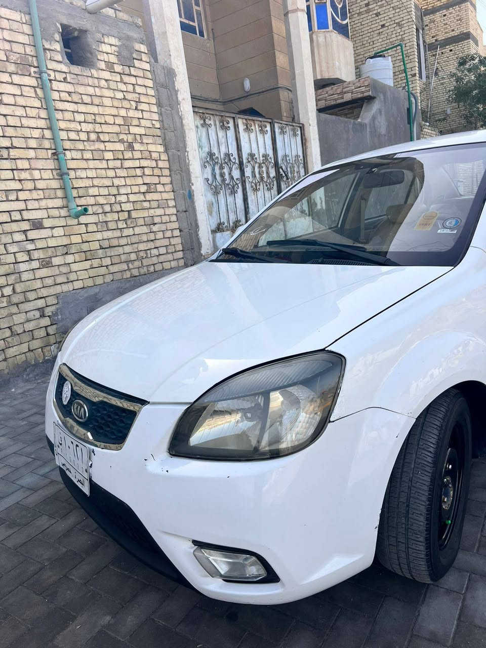 السلام عليكم / كيه ريو 2012
محرك 1600 كير تبريد تخم تاير تاير تحكم ستيرن دواخل دوشمة 

سنوية 2028 تخويل ثاني يوم /  بيها ضرية جاملغ الخلفي وجاملغ المامي مبدل. / موجود سونار سياره امس طلعته

مكاني السياره البصره ابي الخصيب / السعر 75 بيهة مجال قليل 
رقم ***********
