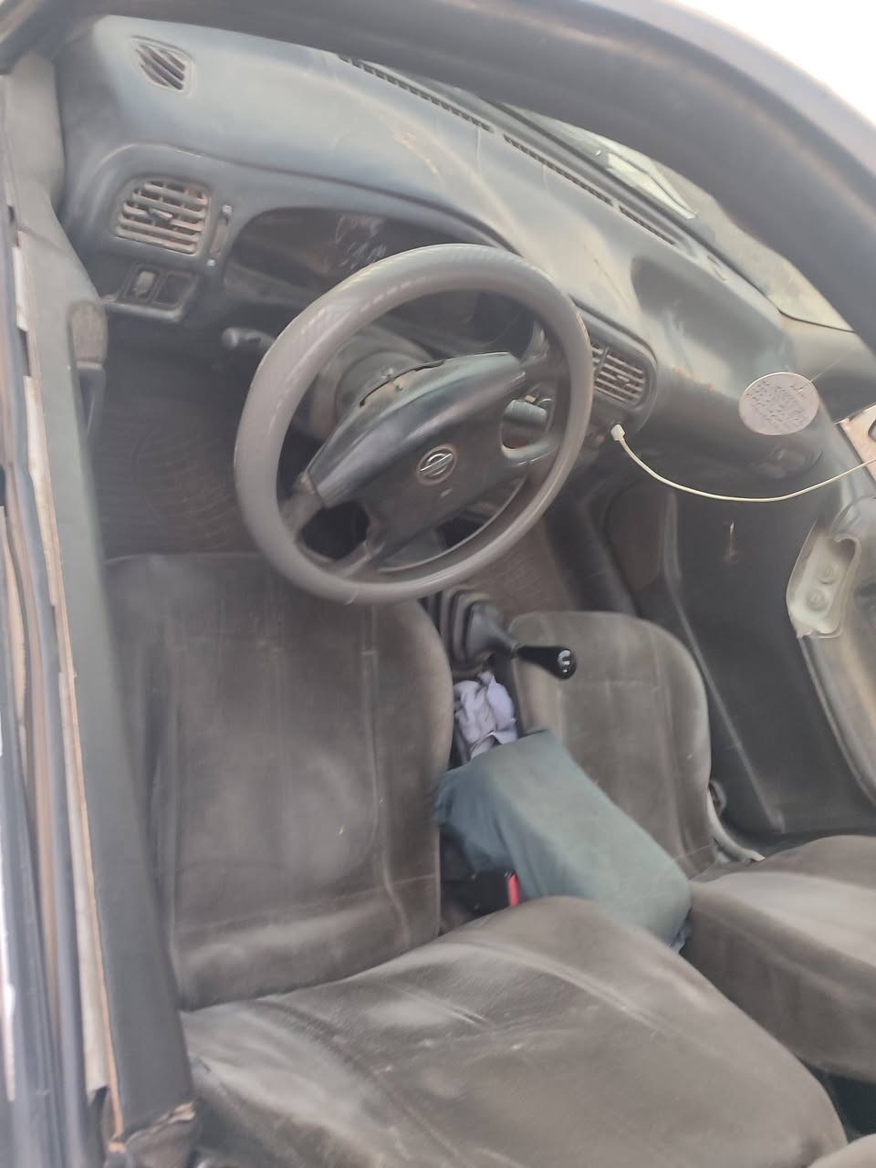 نيسان صني موديل 92 سنويه جديده محرك بي صرف سعر 25$ 
***********
