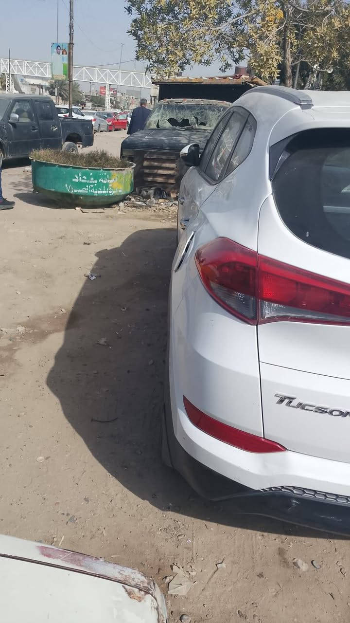 السلام عليكم توسان خليجيه موديل ٢٠١٧
جديده مال بيت تبريد تدفى صدر امامي خلفي
تخم تايرات شادهن جدت مكينه  وكير مكفولات 
مكينه دوش معروف الخليجي 
صار بيهه صبغ بل قماره والبنيد  ..وكعت قمريه مال بيت 
عليهه وعدي صور مال وكعه قبل لا أصبغ ...
اكفلك تكم الغود شواصي من المص
السعر ١٢٩ورقه بيهه مجال بصيط حك جيتك 
مكان السياره بغداد زيونه ساحت ميسلون
***********
