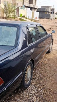 مكينة VVT-i 3000 • ٢٠٠٠ • رقم صلاح الدين