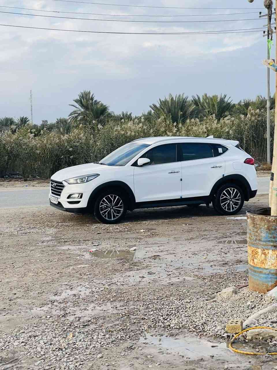 السلام عليكم للبيع توسان 2020  مكفوله فول مواصفات ***********
