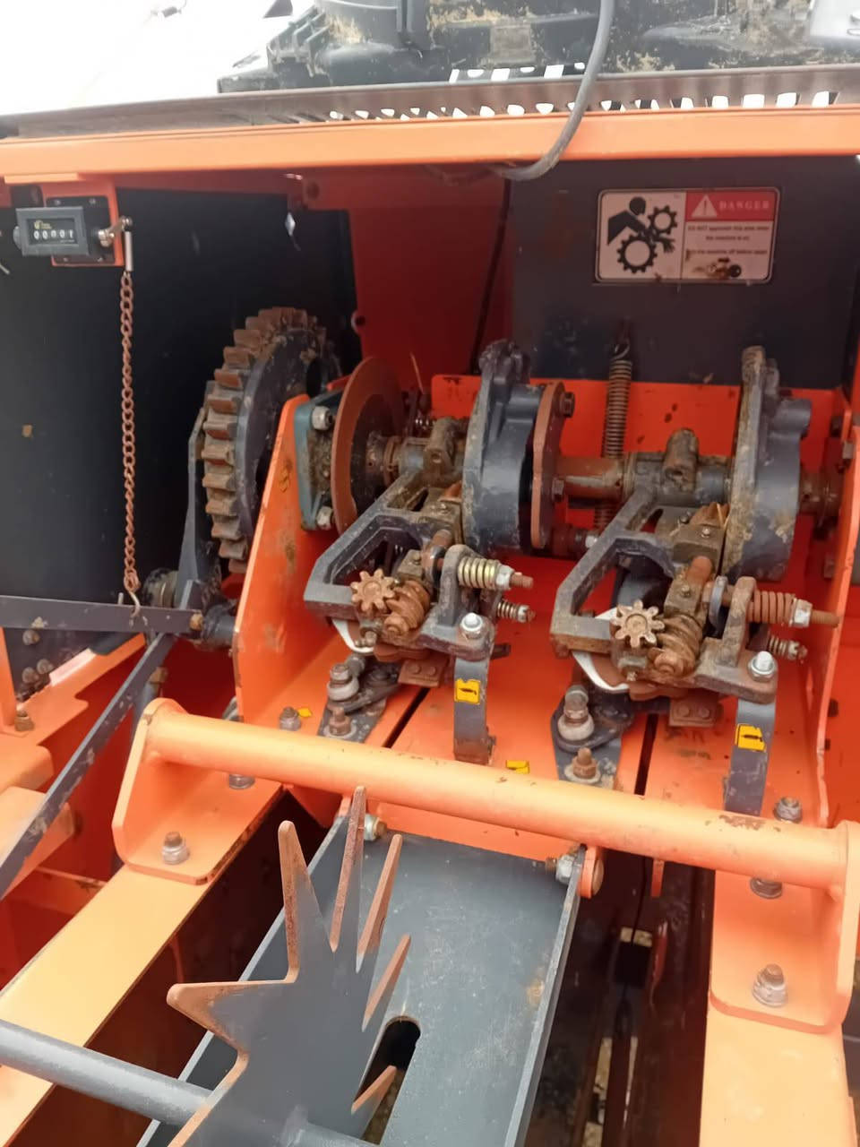 سلام عليكم
للبيع كابسه ايراني زنجيل موديل 2024 مكفوله كفاله عامه الاستفسار على رقم 
***********
***********
