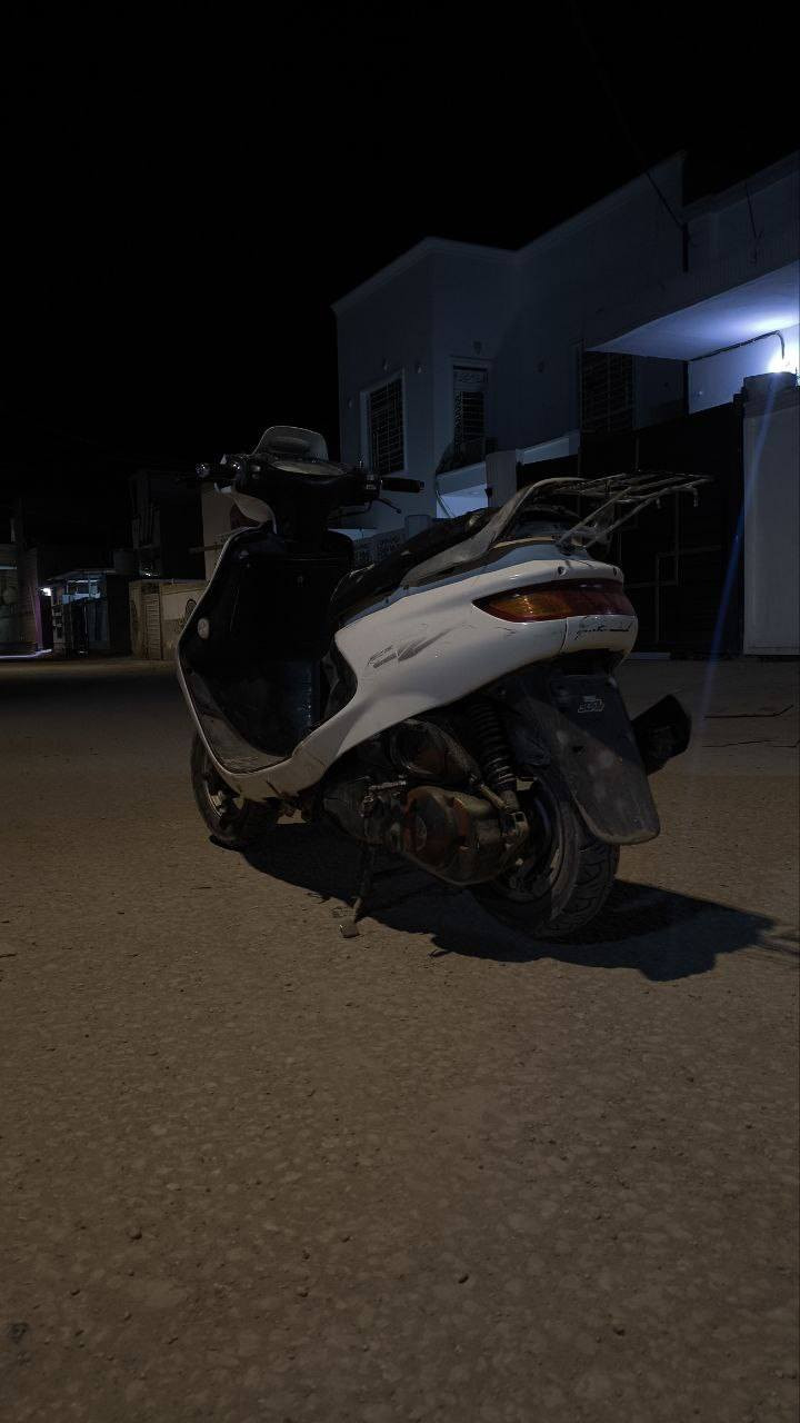 سلام عليكم ورحمه
دراجه فراشه مكفولة كفاله عامه مكينه وكابريتر مكفوله دراجه شلعتها قويه حيل ...كفرها من كدام شويه مطخوخ صالنصه رياضي FM وصالصتها لبلاديه موجوده 
سعر 650 وبيه مجال لشراي فقط


**إذا كنت صاحب هذا الإعلان وتريد حذفه لأي سبب، رجاءا أرسل رسالة إلى الدعم الفني**