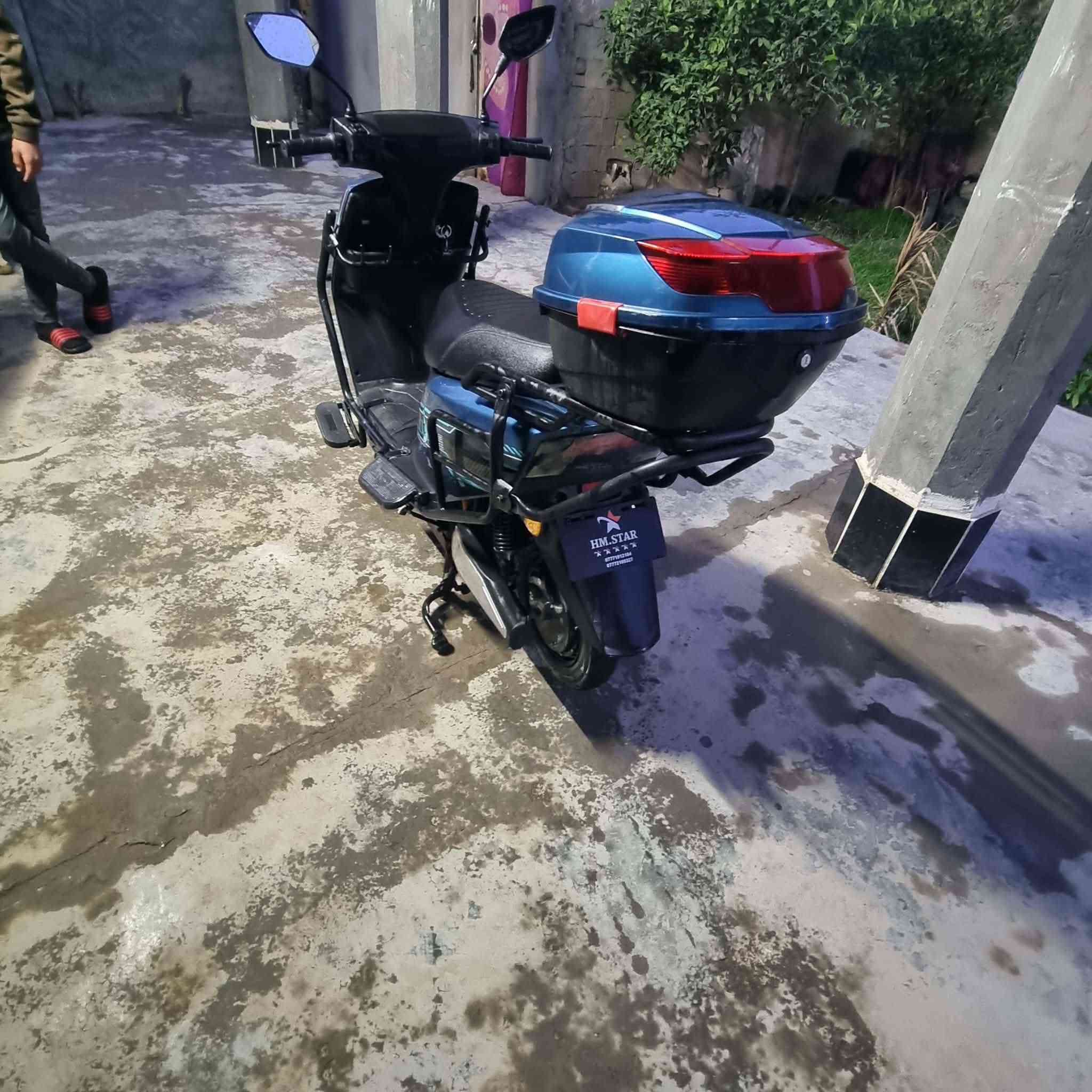 سلام عليكم دراجة شحن للببع 6 بطاريات اخت لجديدة السعر 800 وبيهة مجال بصيط رقم الهاتف ***********
