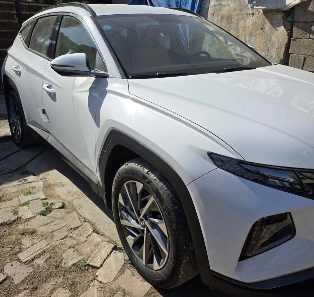 السلام عليكم توسان خليجي مكفول السعر 230بغداد الزعفرانية ‭0771 105 6635‬
