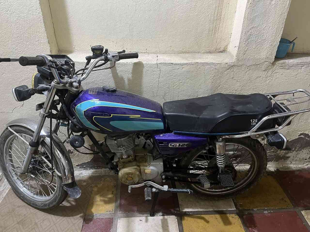 السلام عليكم
دراجه أربعة كير موديل 20 
اني مكلف بالنشر هذا رقم صاحب الدراجة ***********
