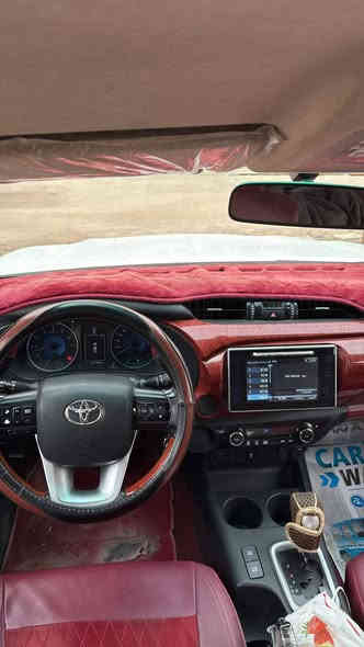 سلام عليكم هايلوكس 2017 كفاله عامه بارد يم قبق البانزين كد شبر .
كويتي الساير شرط مكينه كير ع وضع الشركه بأسمي البصره الزبير 
السعر 230 الاتصال بهذا الرقم *********** البصرة
