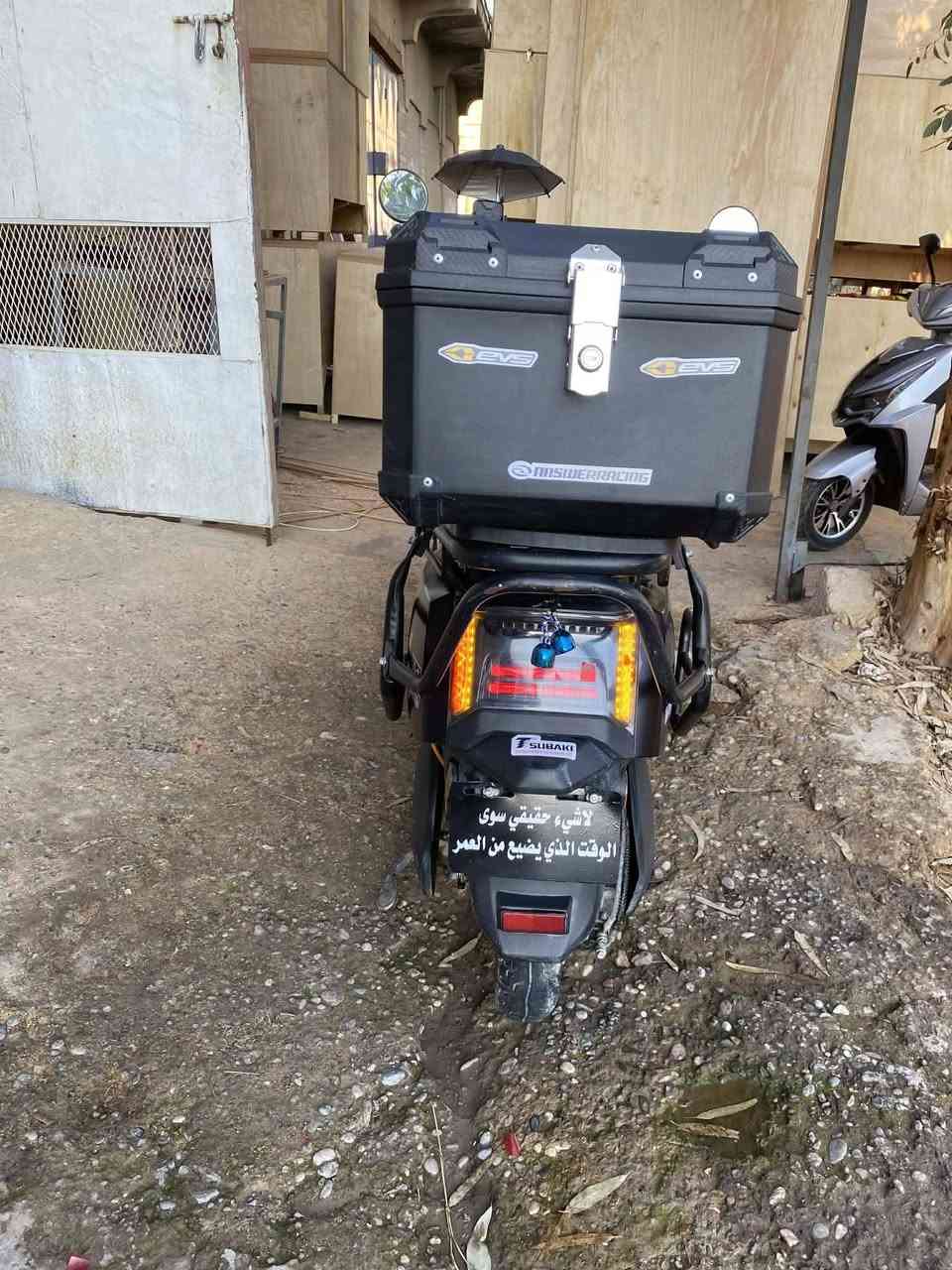 مكلف بالنشر
دراجة شحن وحش الكون
بطاريات عدد 6
ملف 2000
واير منيه كلها شرط
الماطور اخو الجديد 
(فقط يحتاجه بطاريه وحده فقط خمس بطاريات شرط بس وحده شويه هابطه ) الباقي انطيك كلو شرط
السعر 600 وبي مجال
الموصل الايمن 
***********
***********
غير متواجد على الفيس مكلف بالنشر
