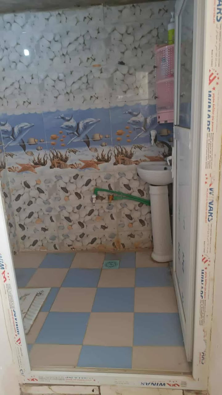 50 م طابقين ركن على ساحه سعر التليفون ***********
