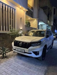 من رخصة الادمن  برادو txs موديل ٢٠٢٣ للبيع رقم اربيل سنوية بأسمي ماشية...