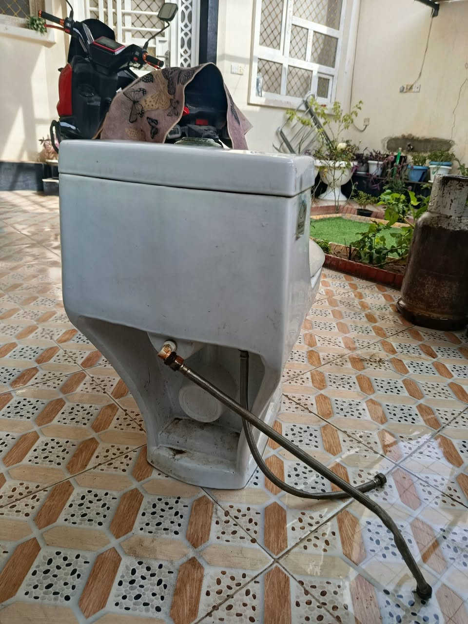 للبيع ب٣٥ بعقوبة التحرير للأستفسار على الرقم ***********
