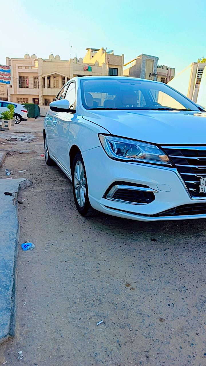 سلام عليكم سيارة أم جي للبيع موديل ٢٠٢١ بأسمي رقم بغداد محرك كير ميكانيك خير من الله مكفولة من الضربة والصبغ والتبديل سيارة على وضع الشركة خير من الله ماشية شي قليل ٤٥ كم تبريد ثلج تدفئة شغالة سيارة ما بيها أي نقص سعر ٩٠ وبيها مجال للطيبين مكان سيارة بغداد الجديدة للاتصال/ *********** بغداد, العراق
