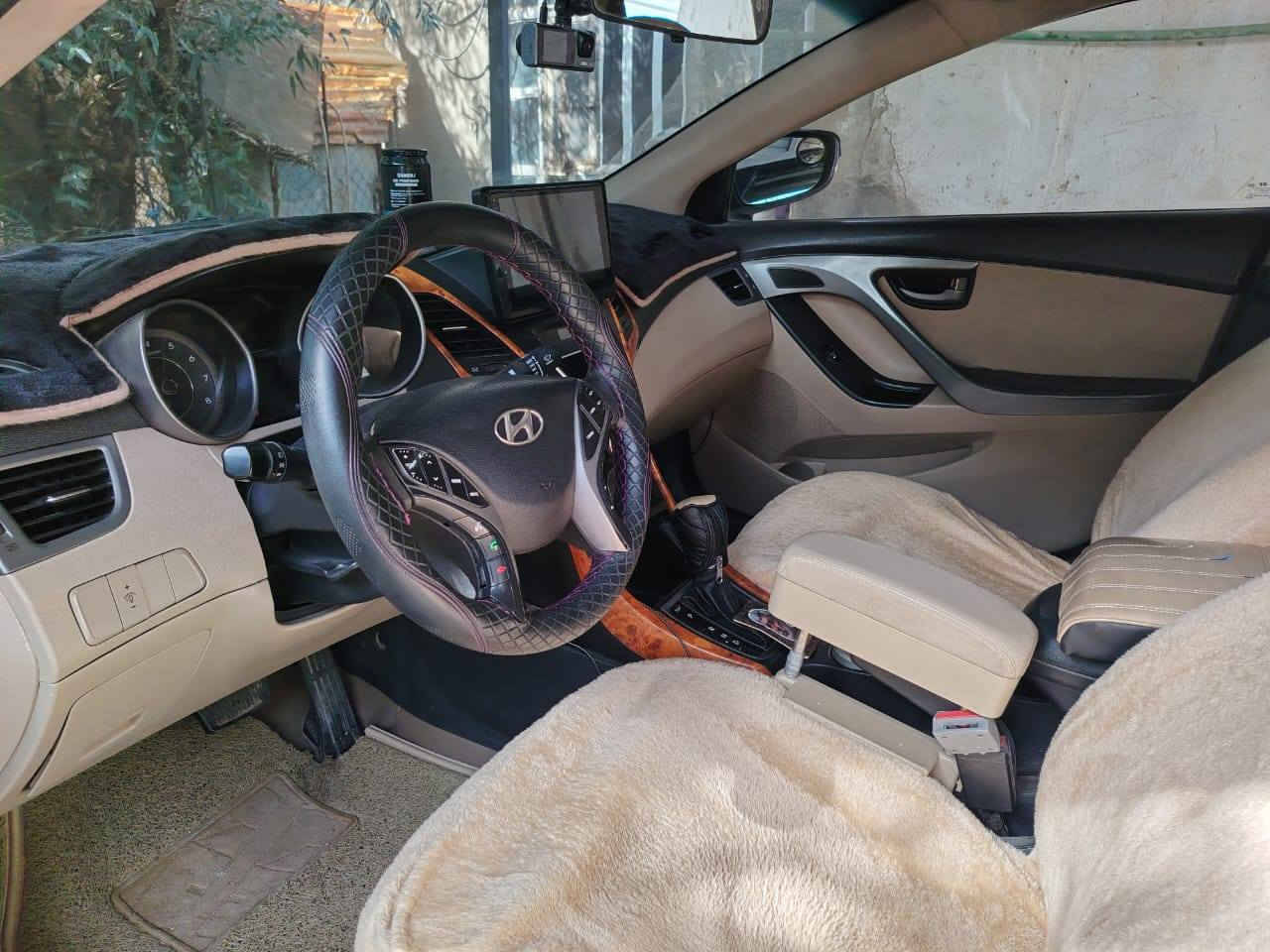 السلام عليكم
للبيع النترا موديل ٢٠١٥ خليجي فول عده البصمه مري شفط اشاير بل مري فتحه شاشه حساس تبريد تحكم بل ستيرن السياره بيه بنيد مبدل وربع بل جوملغ الكدام بارد وبيه طخه زغيره بل دوسه الجوه مطخوخه بل رصيف رقم نجف دولي مكينه ١٨٠٠ دوش كفاله والكير كفاله مكان السياره ديوانية ناحية الصلاحيه السعر ١٢٥ وبيه مجال قليل باقي التفاصيل اتصل وتدلل ***********
