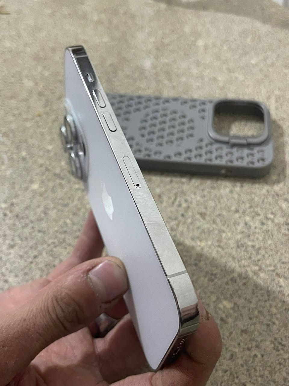 للبيع أو مراوس 
ايفون 14 برو ماكس
لون أبيض مميز 
برغي مامفتوح بي 
بطارية 95 بلادية 
نموذج m شرق اوسط
للاستفسار تفضل خاص


**إذا كنت صاحب هذا الإعلان وتريد حذفه لأي سبب، رجاءا أرسل رسالة إلى الدعم الفني**
