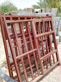 شباب موجود شلمان جديد 13 قطعه ام4 أمتار وشبابيك جديد بس واحد مستخدم لل...