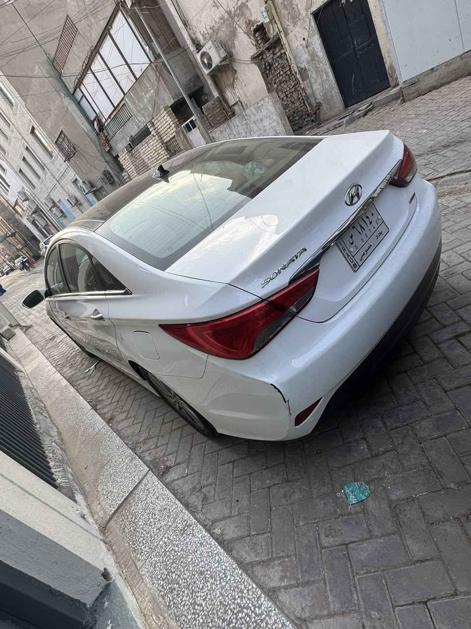 السلام عليكم سوناتا 2014 فووول موصفات ماشي 69 الف مايل موصفات بانوراما كشن تبريد تدفئه وبصمه لايتات زنون شاشا جبيره وسستم صوت لونها صدفي حادث السياره جانبي بابتين صفحت السكن ومباوك ويا الجملغات لن لونها صدفي بدون ايرباك السياره جديده جدا وستخدام قليل السعر 125 ورقه مكانها بغداد زيونه الاتصال ‭0777 514 4048‬
