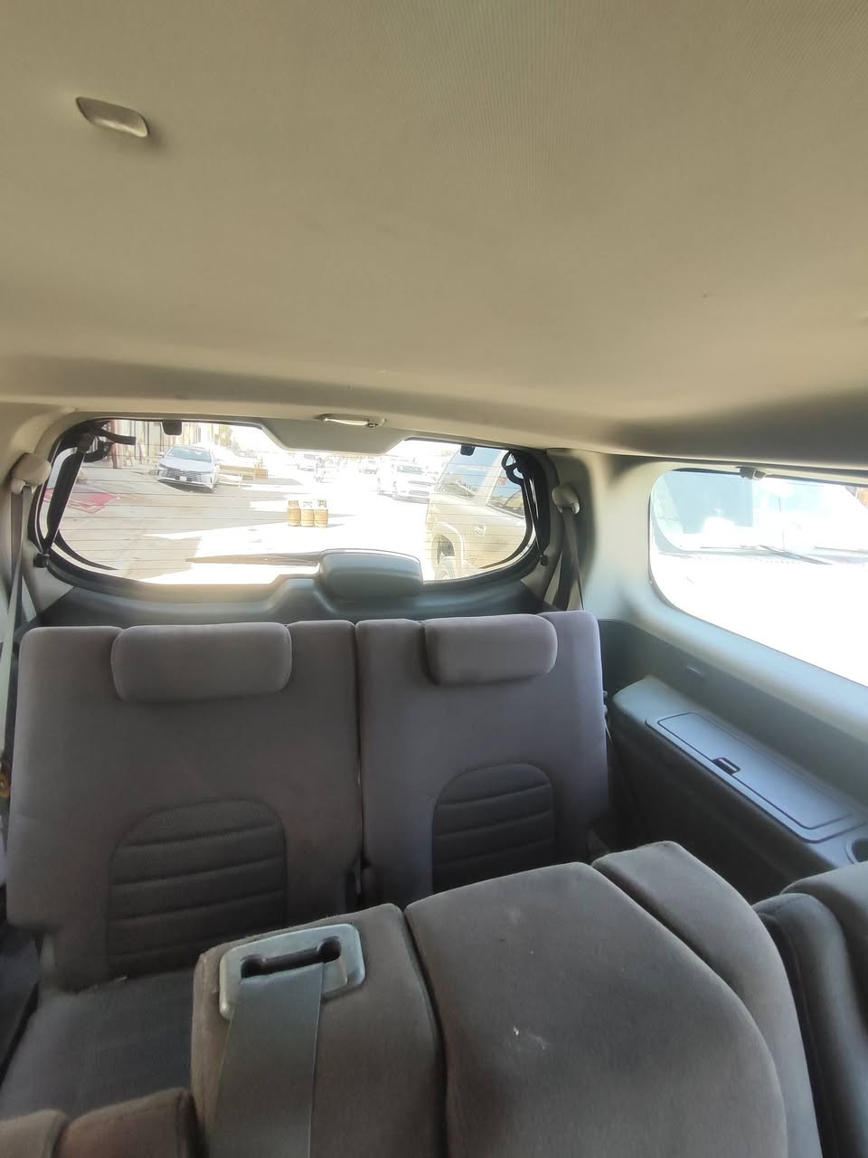 سلام عليكم نيسان بافندر مديل 2007 وارد امريكي بيها جاملغ امامي بي صبغ ومعجون بدون دواخل وبنيد وجاملغ اثر جراد وين ميعجبك افحص مو ضربت بجم دواخل و شواصي سليمه اي ضرر مابيها مكينه 6 سلندر لا بخار ولا تنقيص على فحص حداديه الوره ستونه مسويه نافضيها كلها  ولااماميه نضيفه  تبريد شغال كهربائيات كلها شغاله سياره نضيفه ورحمه من لله  مكان السياره نجف راعيه بكربلاء  السعر 100 وقابل للتفاوض   رقم الهاتف ***********
