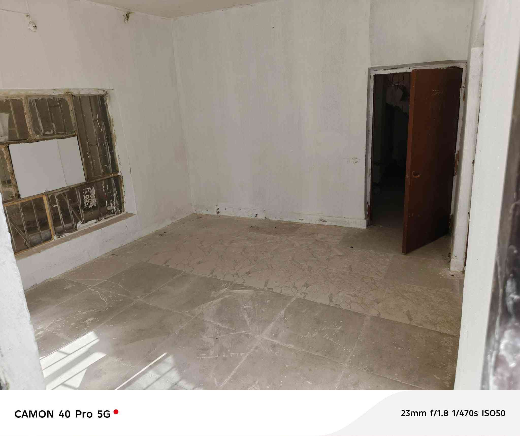 دار للبيع قرب الامام  موقع مميز وتجاري طابو صرف ١٢٠ متر 
التفاصيل داخل الفيديوا 

التواصل 

خاص


**إذا كنت صاحب هذا الإعلان وتريد حذفه لأي سبب، رجاءا أرسل رسالة إلى الدعم الفني**