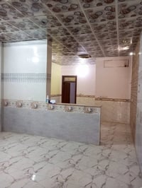 دار للايجار 100م حي الجامعه   قرب مدرسة السجى   يحتوي على غرفة وصالة م...