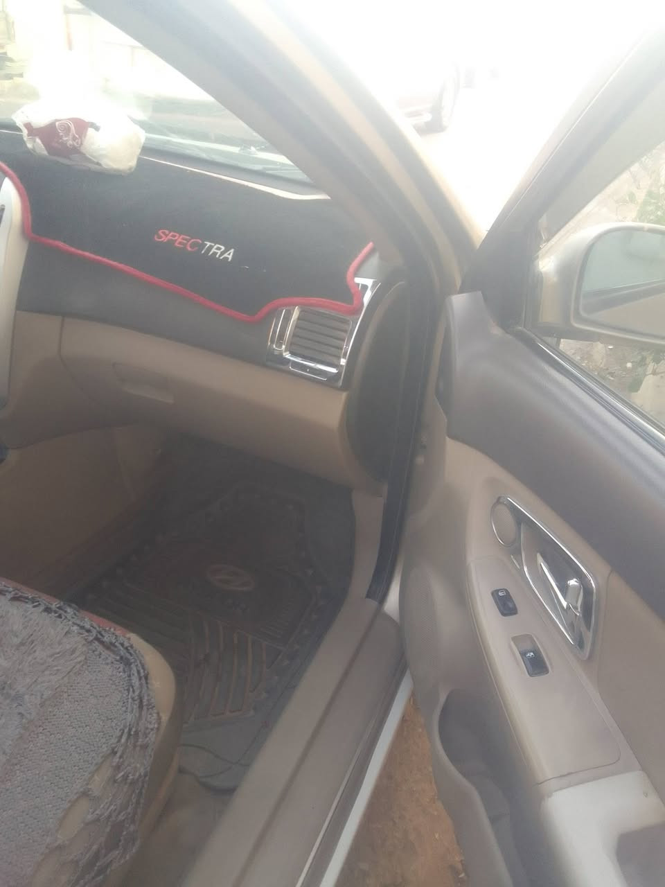 سياره سبكتره البيع سياره جاهزه من كلشي رقم ديالى الرقم*********** موديل8
