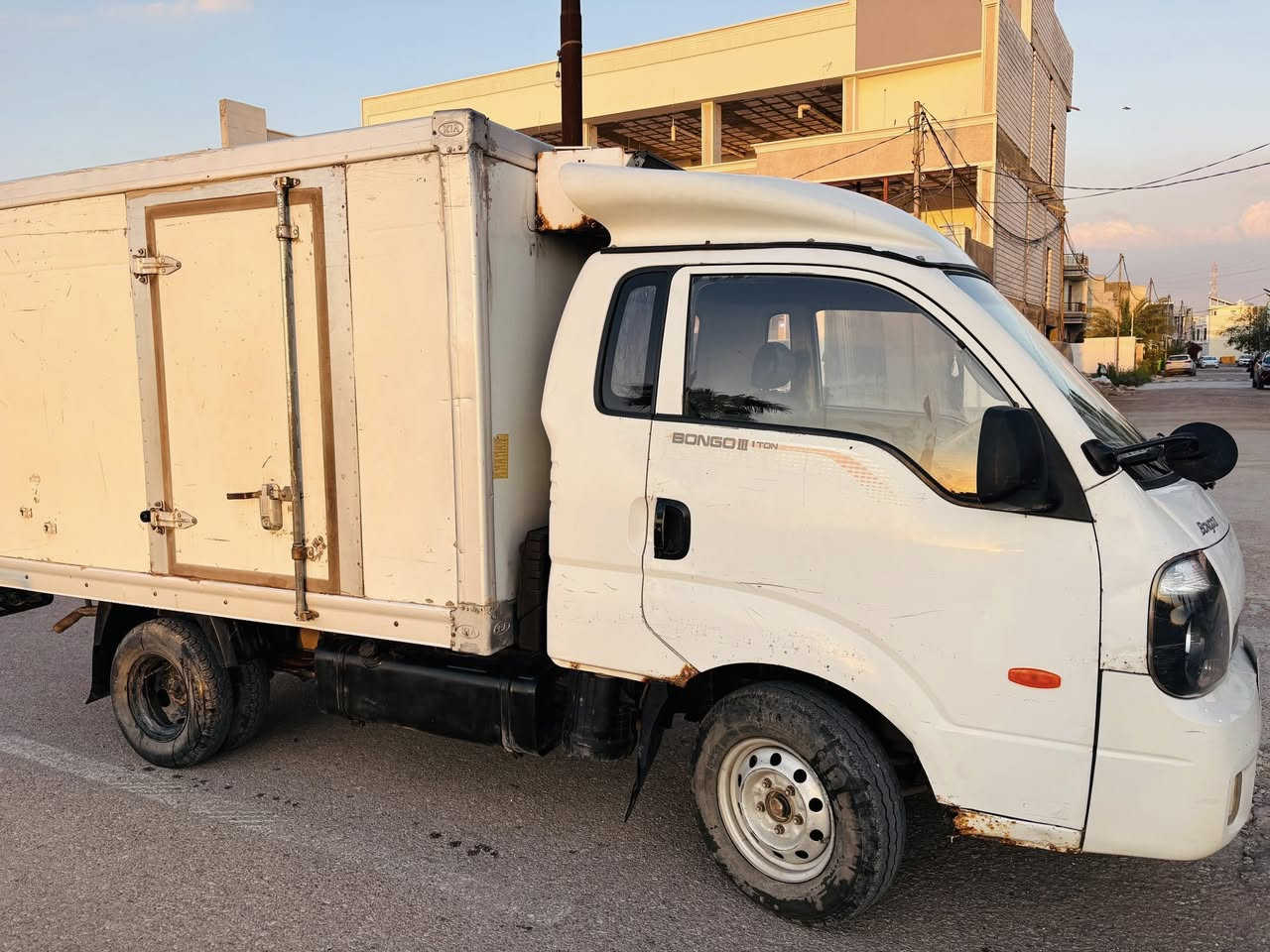 كيا براد 2013 للبيع او مراوس بكيا حمل 
برادها تجميد بدون ضربه فقط تكحيلات خفيفه 
بيها دواسات خياسات يرادلها ترتيب قليل 
رقم ديالى 
محرك محور ستاركس 3000 مفتوح
سياره شرط المحرك والكير والتبريد سياره خير من الله 
تحويل بنفس اليوم 
السعر / 108 قفل 
***********
