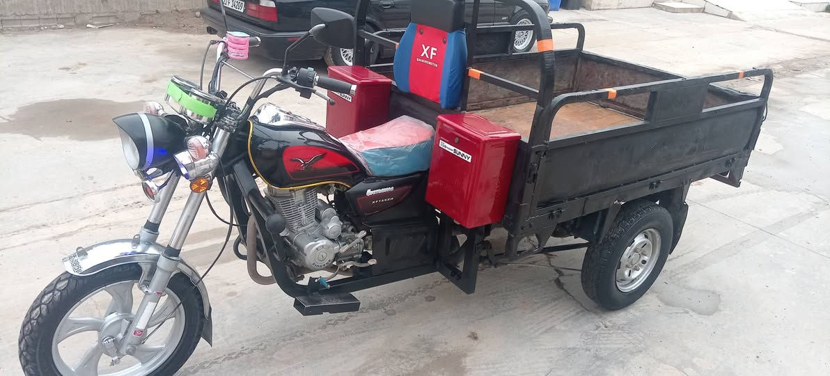 سلام عليكم ستوته للبيع أو مراوسه
موديل 20 محرك 24 شرط ای نقص مآبی


**إذا كنت صاحب هذا الإعلان وتريد حذفه لأي سبب، رجاءا أرسل رسالة إلى الدعم الفني**