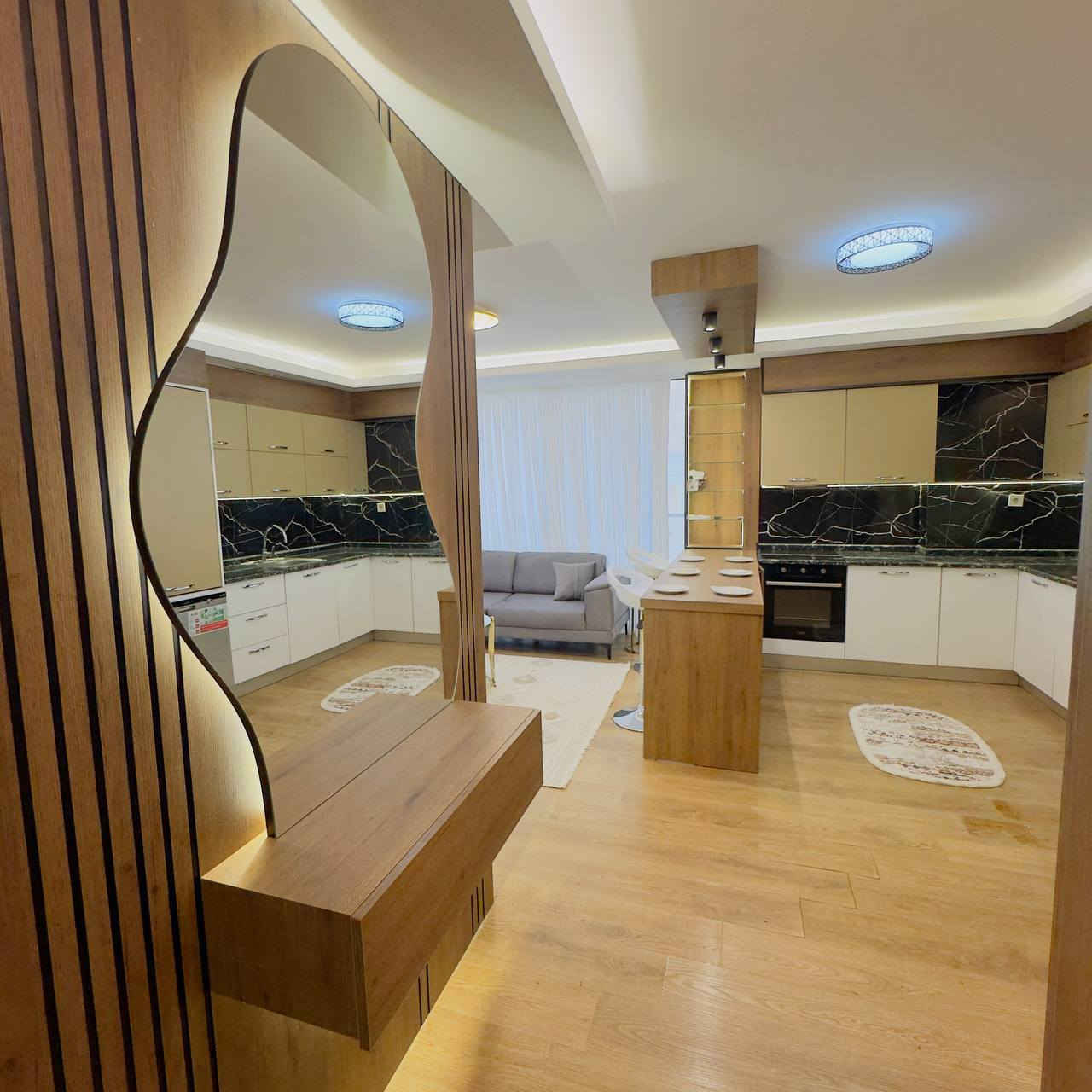 ꧁ غرفتين وصالة للإيجار ꧂
✦ ويفي أفينيو – أربيل ✦
✧ ثلاث غرف وصالة
✧ الطابق: 14
✧ الواجهة: إمباير
✧ الإيجار: 1000$
✦ للاستفسار: *********** ✦ أربيل, العراق
