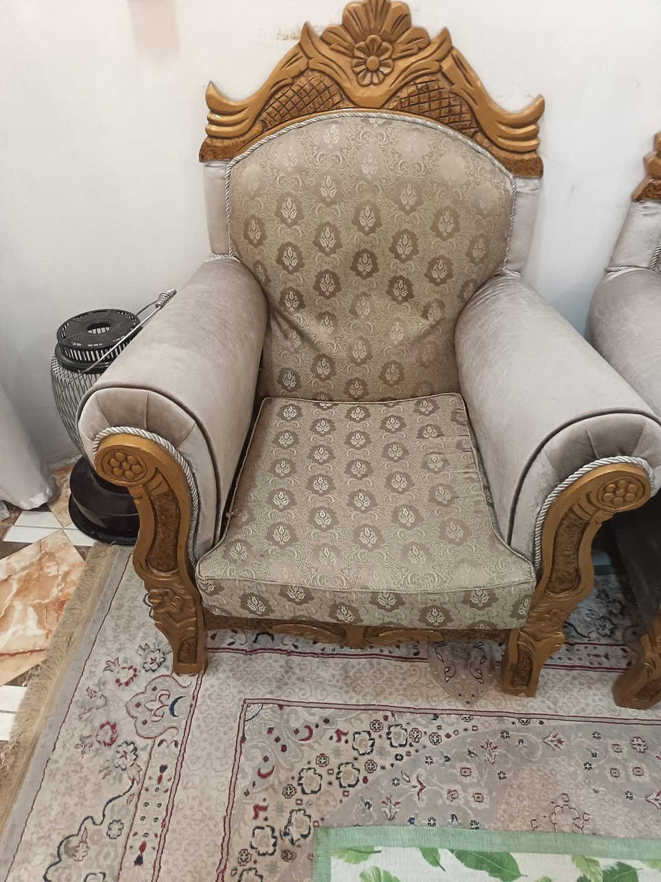 سلامو عليكم تخم قنفات للبيع
10 مقاعد العنوان بياع نظافه 80 من 100
نوعه عراقي *********** وتساب
العنوان بياع
