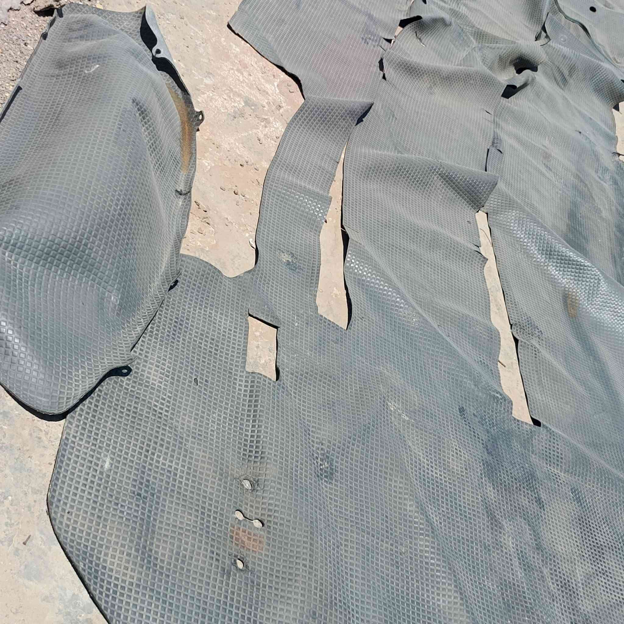 السلام عليكم تخم تاير منغولي للبيع نضافته 100بل 100
كاعيه منغولي 14للبيع مال حاويه للبيع
مكاني النجف 
***********
