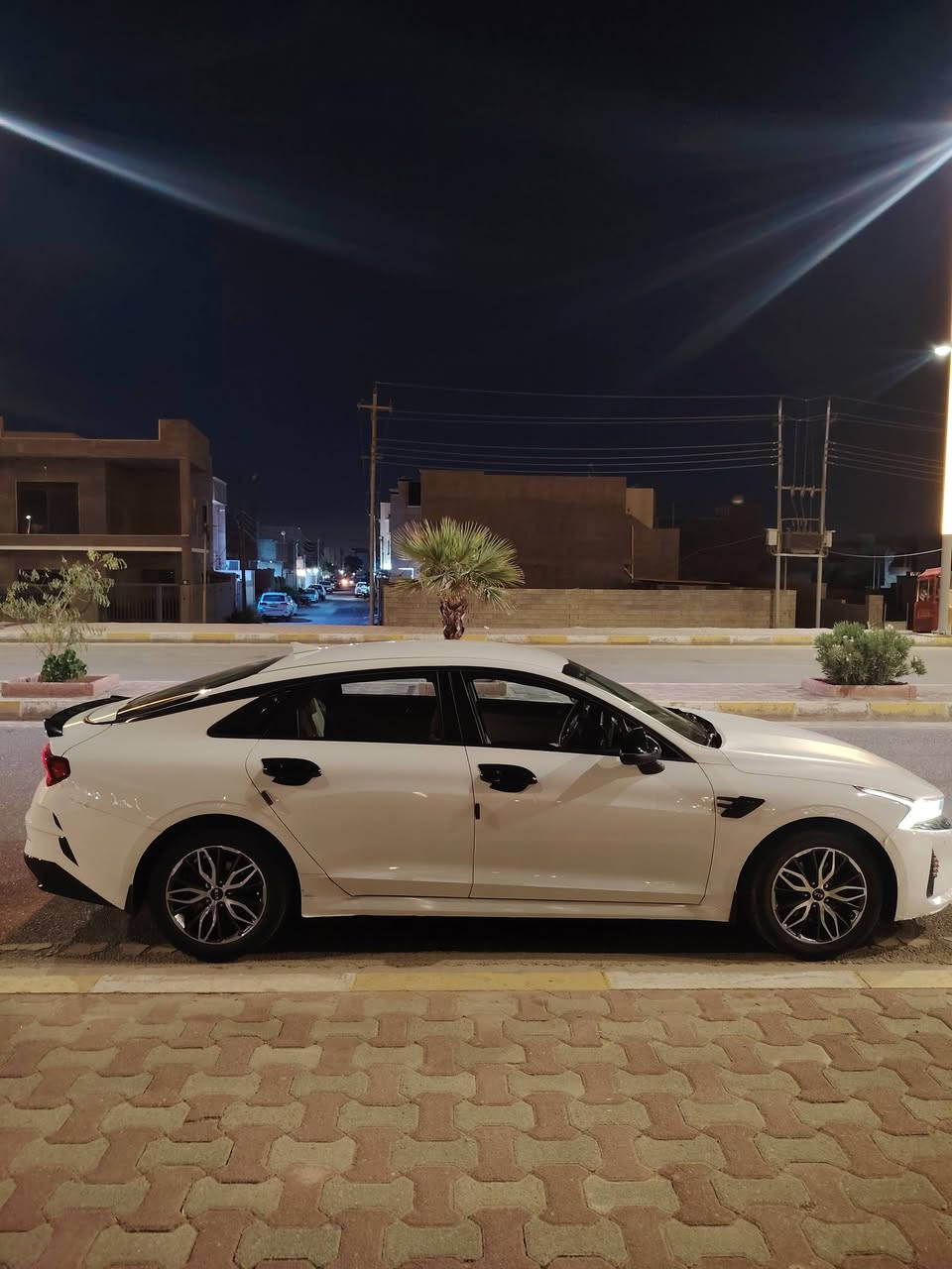 K5 2021 للبيع
سياره نضيفه بدون ضرر
رقم أربيل
محرك 2000
للاستفسار الاتصال على ***********

