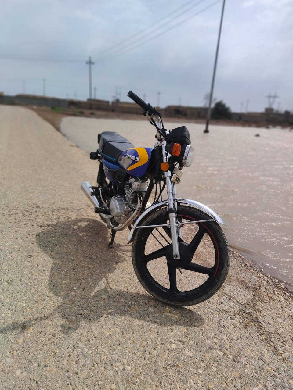 السلام عليكم دراجه مال ايران نمس مكفوله 
***********
