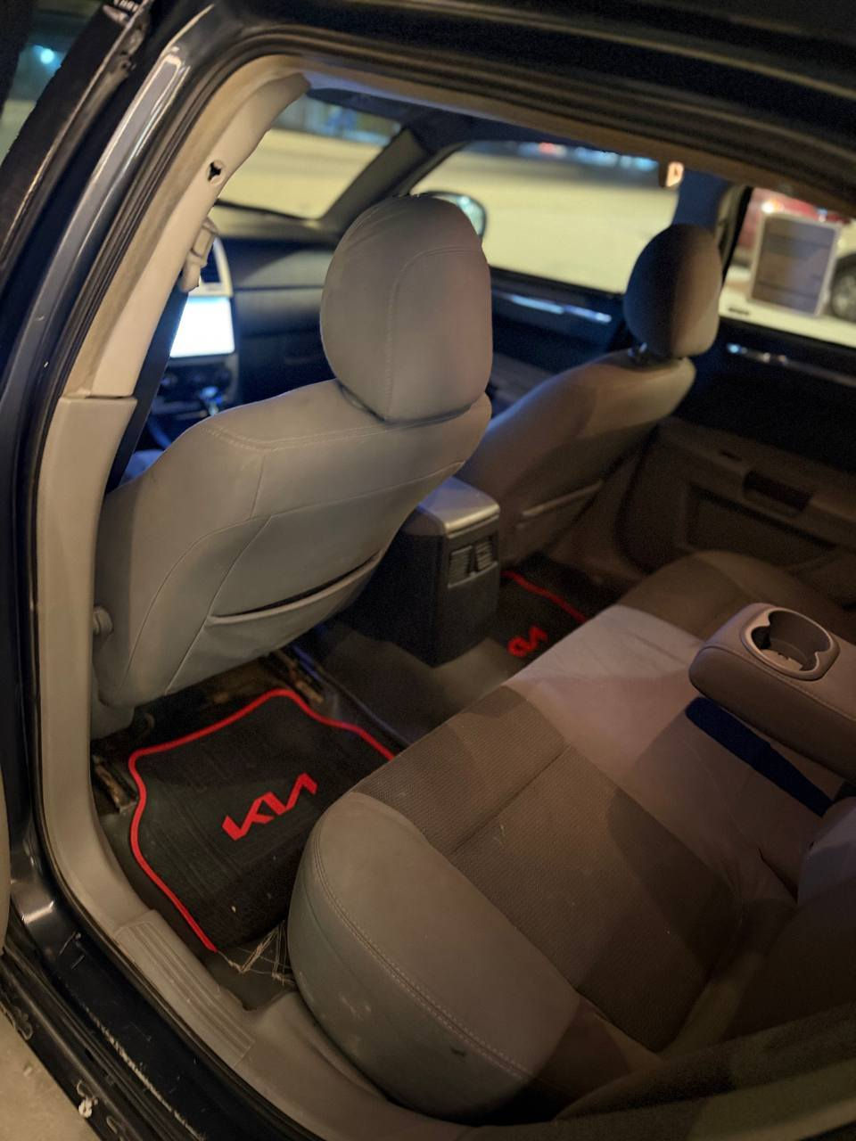 سلام عليكم اوبامه موديل 2007 اصل.. رقم أربيل انكليزي تريد تحويل تريد وكله بل خدمه مكينه 6v سيارته بجيس وضع الشركه ابد ما متعوبه كير مكينه كفاله حداديه واره وكدام شادهن جدد دواخل نضافه 100ب100  بيه صبغ احزام بدون دواخل جماليه  قطرت داخل مابيه تخم تاير تبريد ثلج كهربائيات كلها شغاله

عليه تزويد صالنه ب5 ورقات التزويد. وبيه منضومت زنَون ب150
السعر 105 وبيه مجال بسيط لاستفسار اكثر اتصل *********** مكاني حله
