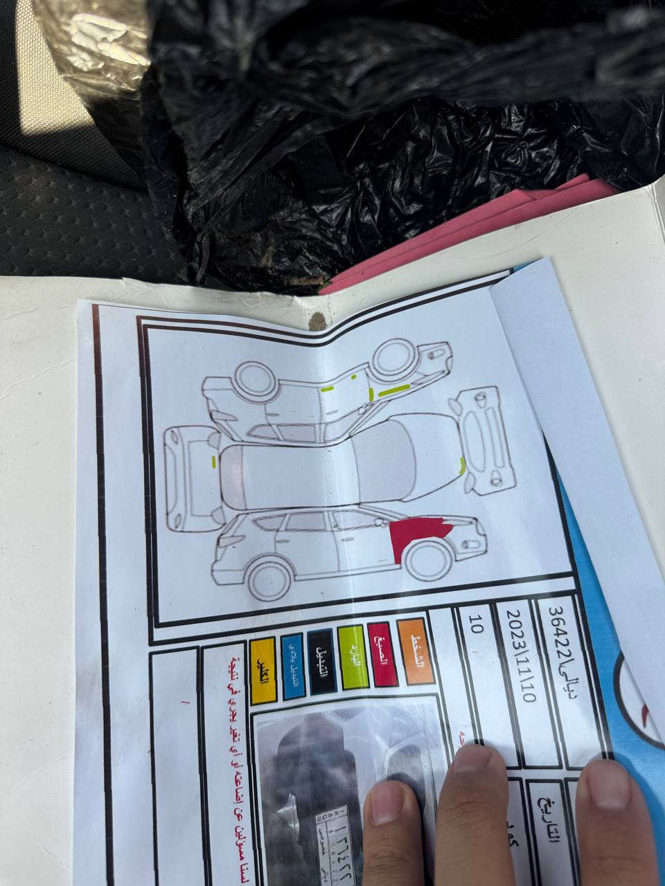 السلام وعليكم
كيا سورنتو موديل20011 امريكي  رقم ديالى مشروع وطني شرط التحويل السنويه 29.   1قطع صبغ  ماشيه 120  السونار بمنشور 
مكينه 4 سلندر دوش 2400 
7راكب  
تحكمات استريين 
كامره خلفيه 
تدفئة كشنات
مانع انزلاق 
فور ويل AWD   
تخم تاير صدر أمامي خلفي جديد للاستفسار الاتصال على الرقم ***********
السعر 132وبيه مجال
