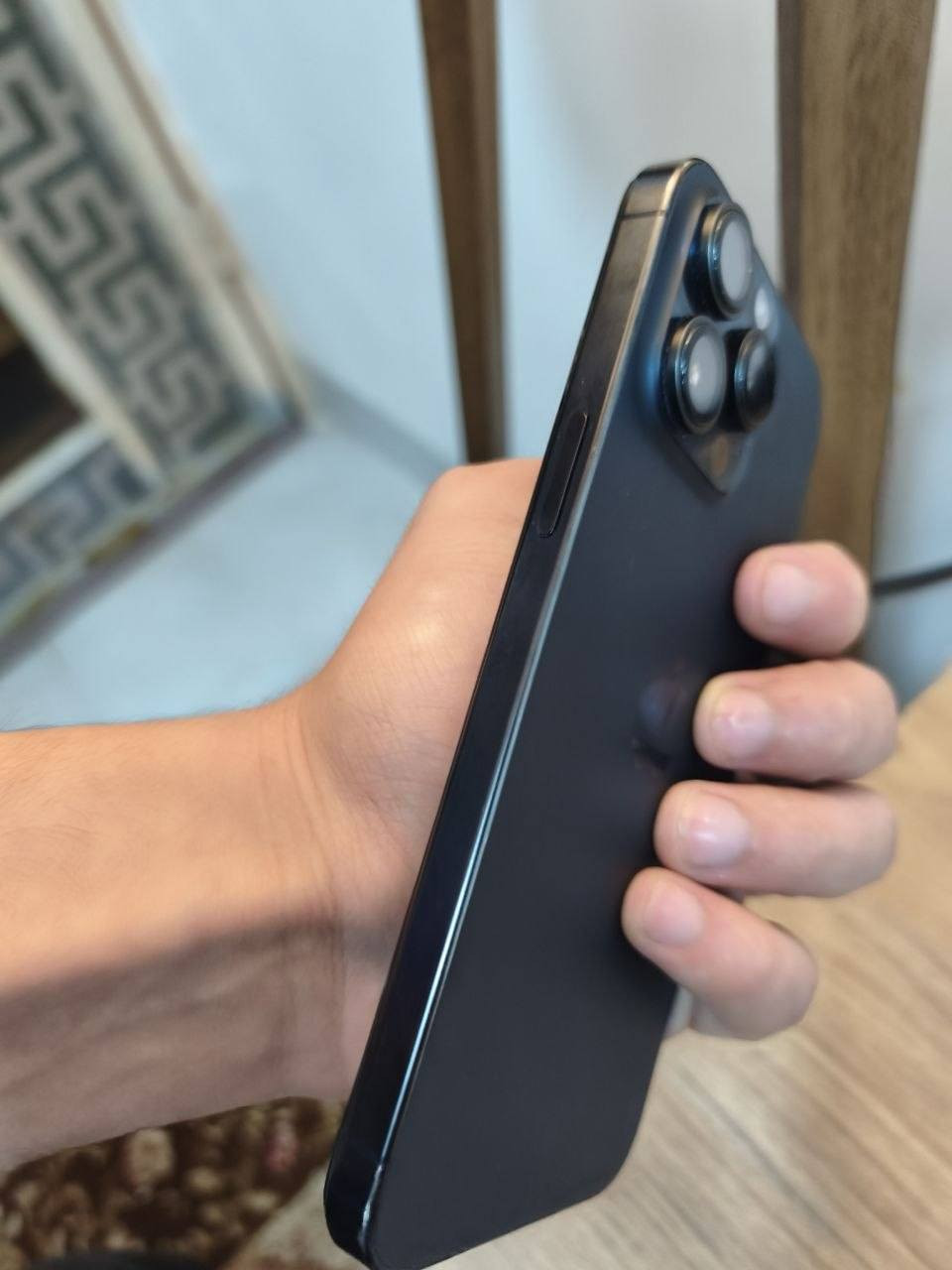 📱 للبيع iPhone 15 Pro Max
• الحالة: مستعمل نظيف
• السعة: (256GB)
• اللون: (تيتانيوم نيلي)
• رقم الطراز: 5U2R3ZA/A
(دبل سيم)
🔧 ملاحظة: الجهاز مبدل شاشة (يعمل بشكل طبيعي بدون مشاكل) الشاشة نوعية ممتازة 3 خيارات
هناك اثر بسيط بزاوية الشاشة من الاسفل ما يبين موجود بالمنشور شوفها
📦 المحتويات: (شاحن موجود كامل مع كفرات)
💰 السعر: (675 الف)
📍 الموقع: (الموصل)
للتواصل خاص 📩
الرقم : ***********
