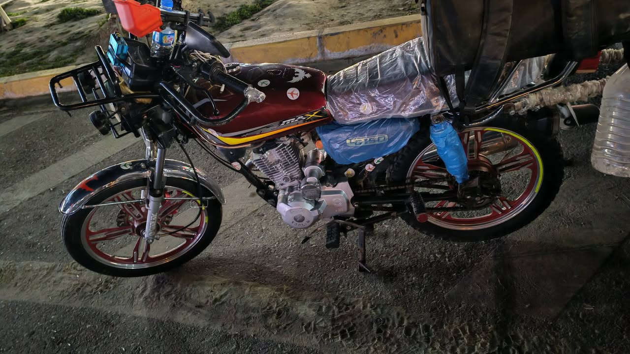 سلام عليكم دراجه سونليك مديل 23 دراجه احلى من الصوره شلعه وكهربئيات خير من الله كلشي جهاز بيه سعر600 وبي مجال شي بسيط 
***********
