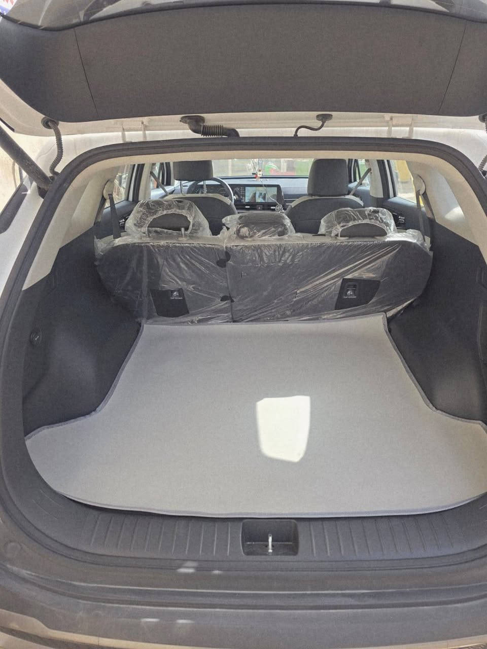 السلام عليكم من رخصة الأدمن سيارة سبورتج ٢٠٢٥ هايبرد ماشية ٢٨٠٠ قابل للزيادة رقم بغداد الشكل الكبير فول اوبشن لايت زنون اشاير LED رادار امامي حساس امامي مري كهرباء ٤ كاميرات محيطية جنطة كهرباء تحكمات شاشه كاميرا تبريد شاشة مخرج تايبسي شاحن واير ليس سايد بريك بصمةوارتو هولدر درايف مود بصمة مقعد كهربائي مكان السيارة الحلة للاستفسار الاتصال على الرقم *********** او ***********
