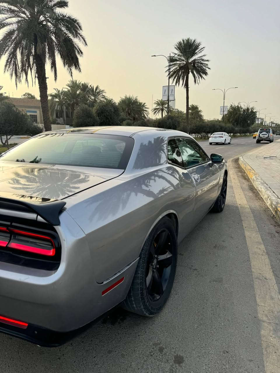 جالنجر 2014
3600
السياره بأسمي تحويل ثاني يوم
صبغ احزام 
تحكم استيرن 
تشغيل بصمه 
دخول ذكي 
شاشه 
دعاميه اماميه ولحيه محدثه
دعاميه خلفيه ودفيوزر هيلكات
محدثه كت كامل 
صدر امامي وخلفي هسه كملته جديد
منضومه تبريد جديده
117 وبيها مجال
***********
