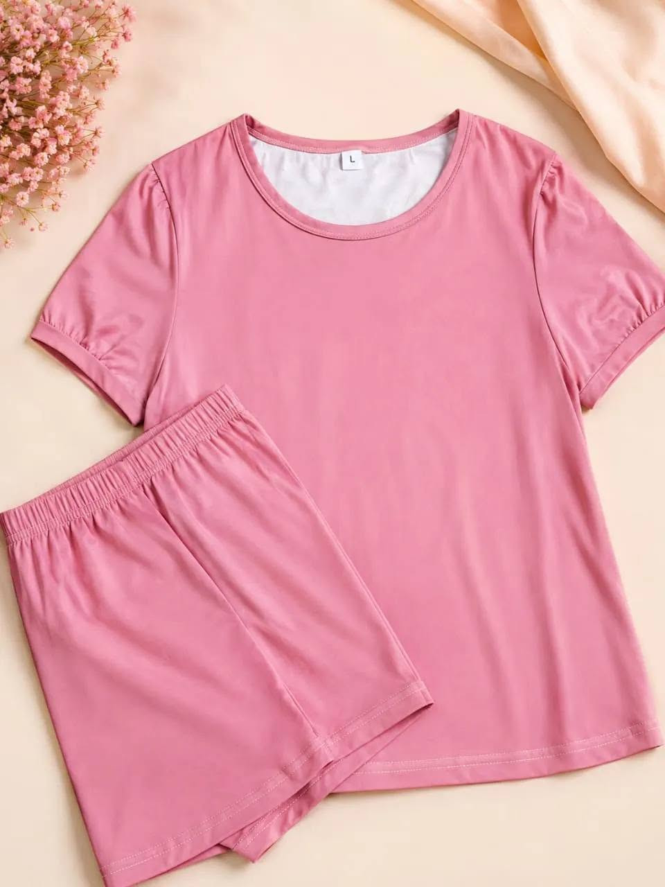 *_'' أناقتك تبدأ من هنا👗✨
ملابـس نسائية بأذواق راقية
توصيل كل لمحافضات5
للطـلب حجز واتساب-***********

