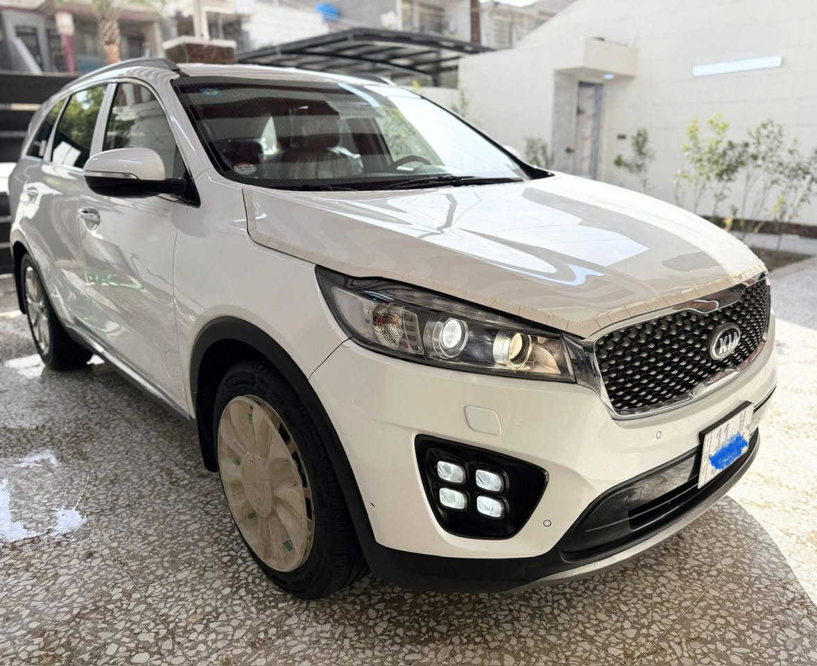 سورنتو اخت الزيرو شرط
موديلها ٢٠١٨ خليجي استلام الدواليه العراقيه 
شبه  الزيرو ماشيه (  52 الف ) ع ايدي شرط زيرو سياره
ماشاء الله تبارك الرحمن جديده جدا 
سياره ع ايد وحده ماخذها زيرو بوقتها بسنتها طلعتها ع ايدي زيرو وضليت محافظ عليها  مجدده مع هزه وسنويه لغايه 2030
جديده دعاميات وحديد بدون صبغ 
فول عده فتحه 
استلام شركه دوليه العراقيه كتلوكات فابلون  الاصلي بيها بعده 
باب خلفي كهرباء  سايد بريك بصمه 
زراك لايت بصمات ٢ وثانيه بعدها بلجيس ما مفتوحه محرك 
سته سلندر سبعه راكب ٣ قطع تبريد هواي مواصفات بيها رقم بغداد دولي جديد بسمي شخصيا 
مكاني بغداد 
( اخوان سياره جديده جدا ونضيفه ع ايدي وبسمي شخصيا من شركه عندي ولحد الان محافظ عليها 
جناي سورنتو يعرف قيمتها 
مكان بغداد
والاتصال ع رقم
***********
***********
