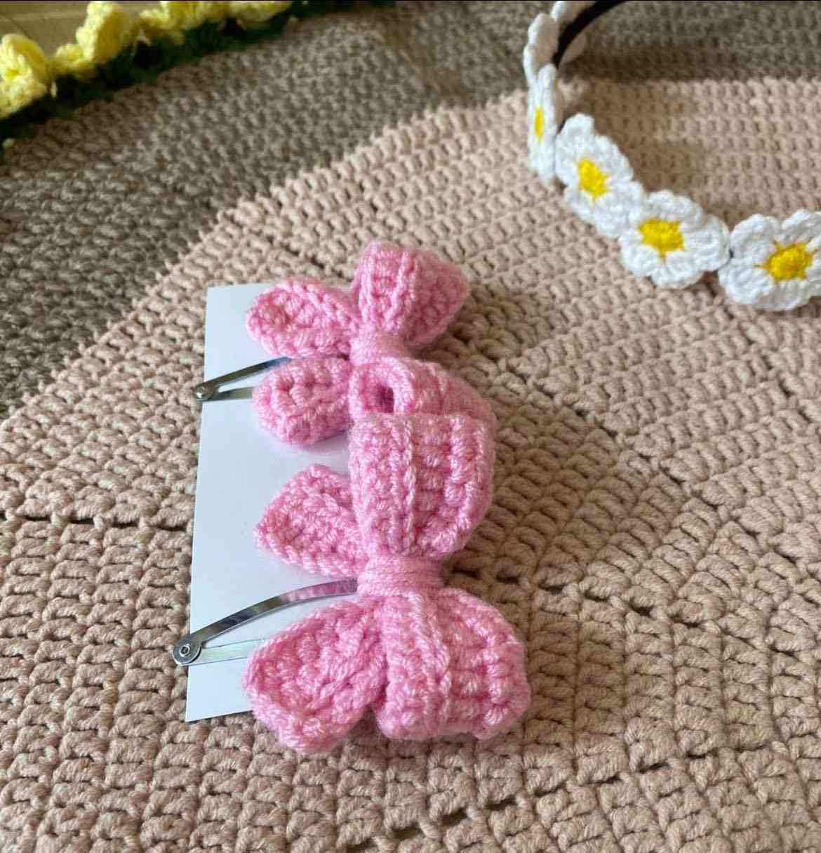 مجموعة اطواق بأشكال مختلفة 
شغلي حسب الطلب ❤️✨
#كروشية #كروشيهcrochet


**إذا كنت صاحب هذا الإعلان وتريد حذفه لأي سبب، رجاءا أرسل رسالة إلى الدعم الفني**
