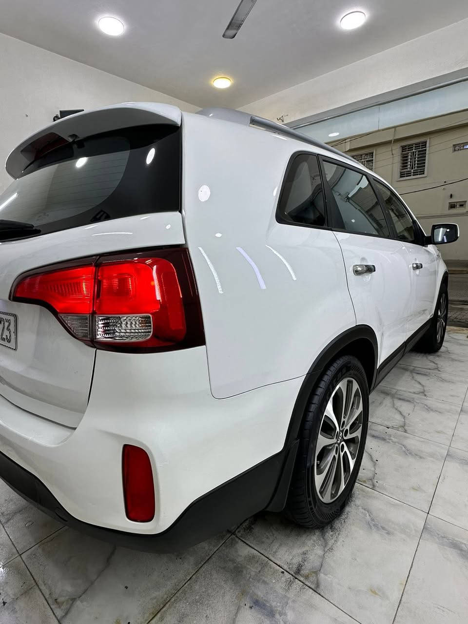 يالله 
سلام عليكم 
سورنتو للبيع
2013 شكل 15
رقم بغداد
كفاله عامه عده بارد قليل 
مواصفات 
4 سلندر
دواخل صاج
برد عل باب
شاشه
دواخل دوشمه جلد
تخم تاير 
السعر158 وبيهه مجال
مكان كربلاء 
***********
