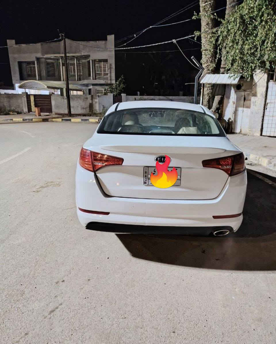 كيا اوبتما 2014 خليجي
-محرك 2000
-تدفئه تبريد 
-گير محرك اولى
-تحكم ستيرن
-ايكو
-شاشه
-ارضيه جلد
-رقمها بغداد مميز (مشروع وطني) 
-السياره باسمي

-شفتات بالستيرت لنظام القياده العادي
السياره بيها حادث ، بدون تكم وبدون ايرباك

السعر 105 وبيها مجال للشراي 

مكان السياره / واسط-قضاء الاحرار
تواصل:
***********
***********
