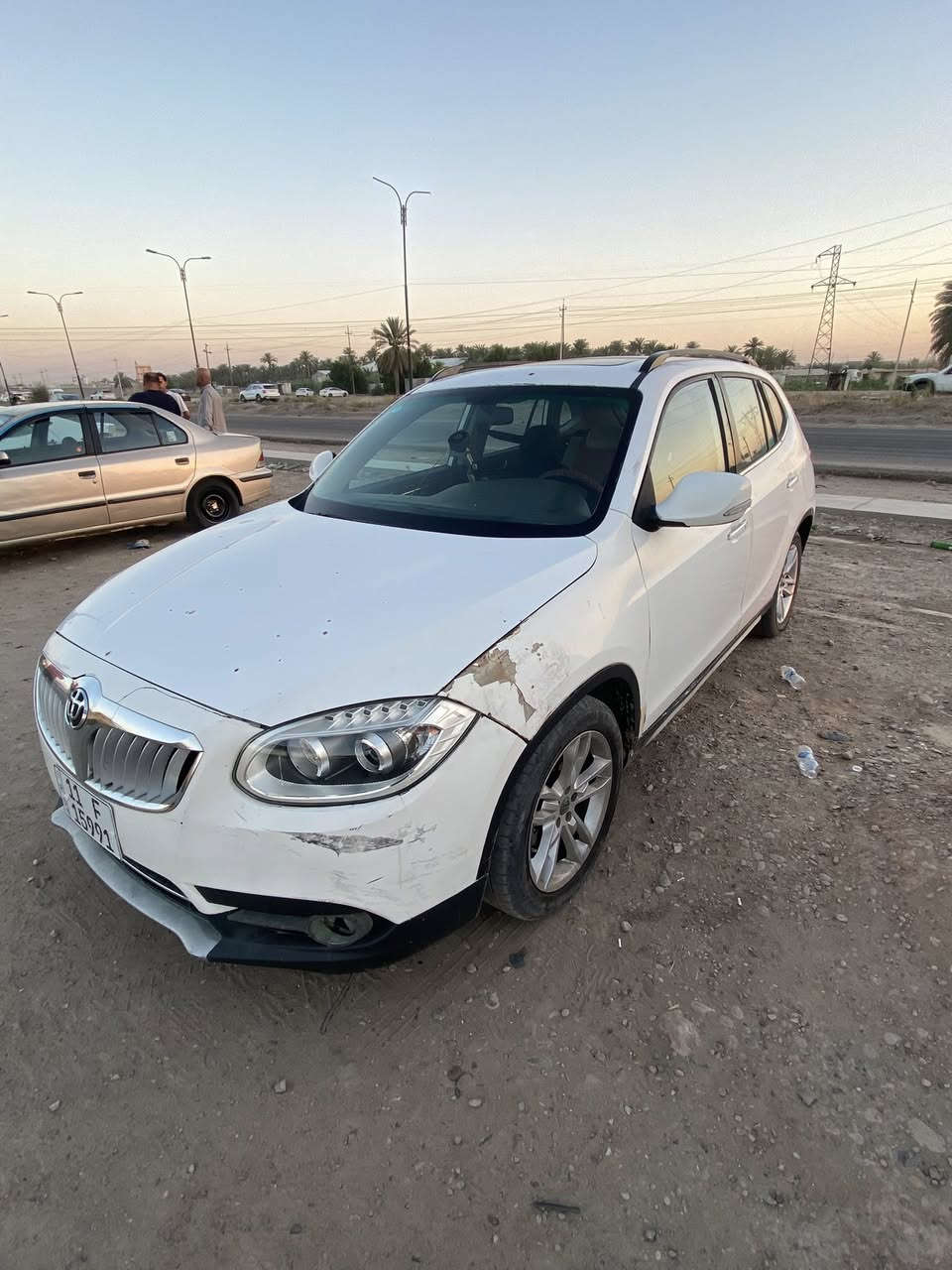 السلام عليكم 

بريليانس v5 2014 رقم بغداد
بيها حادث خفيف بالجاملغ يحتاج بس صبغ 
تبريد شغال مكينه كير خير من الله سياره جانت متروكه مكاين مال جام يحتاجن تنضيف شغالات جانن بس سياره نتركت سنويه بسمي رقم وهزه صار شهرين من دخلت هزه ورقم 
السعر 68


**إذا كنت صاحب هذا الإعلان وتريد حذفه لأي سبب، رجاءا أرسل رسالة إلى الدعم الفني**
