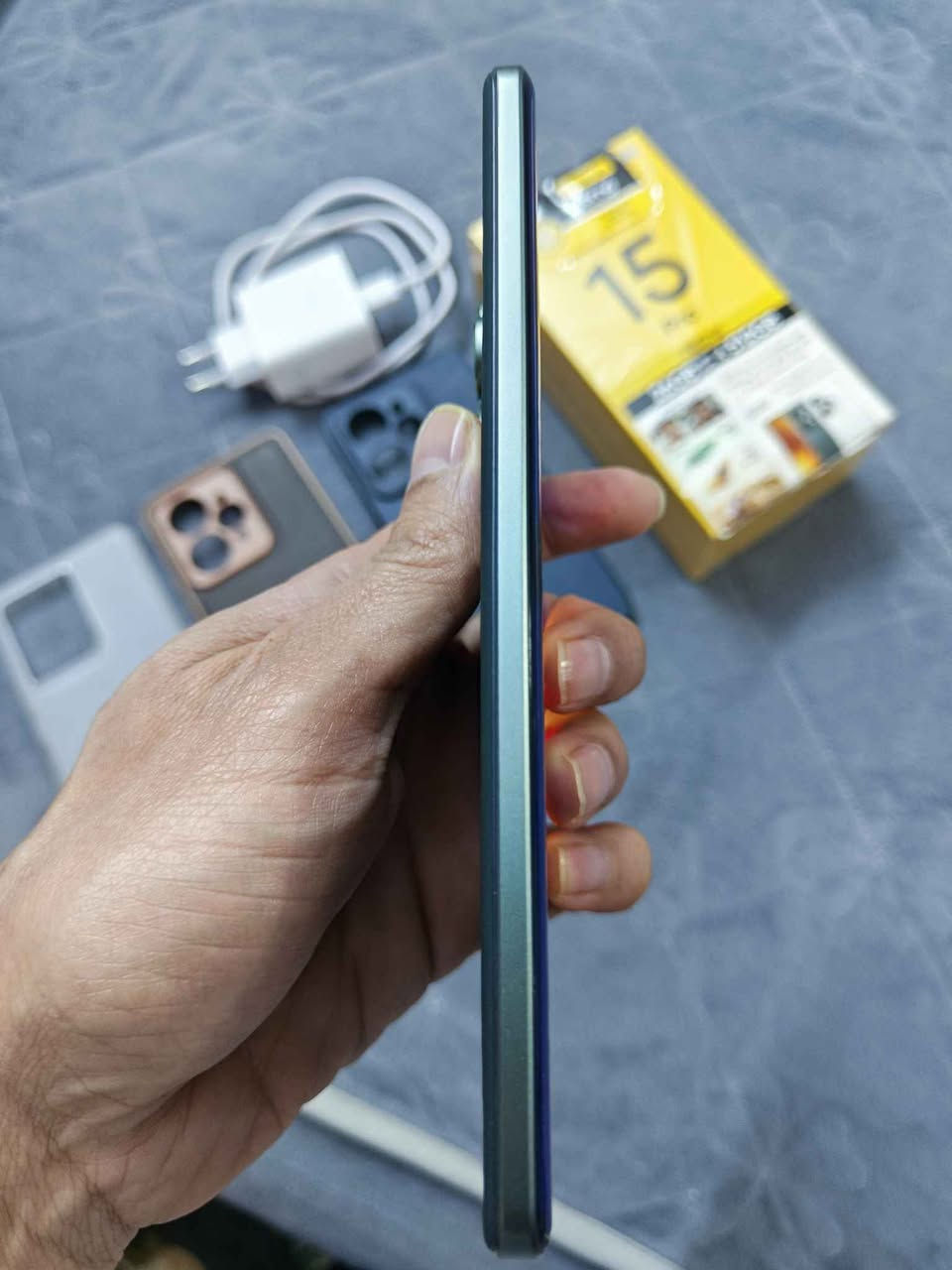 ريلمي 15 برو

استخدام کلش قليل لوووووك

الغراض كامله وجديده

اللون الزيتوني الجلد

المعالج : Snapdragon®7 Gen 4

الذاكرة : 512 كيكا بايت الرام 26 كيكابایت

الشاشة امولد 6.8 بوصة - 144 هرتز

الكاميرا : 50 + 50 ميجا بكسل

البطارية : 7000 مللي أمبير شاحن 80 واط

مكاني البصره / قضاء القرنه / ***********

السعر 480 الف وبي مجال بسيط القرنة, البصرة
