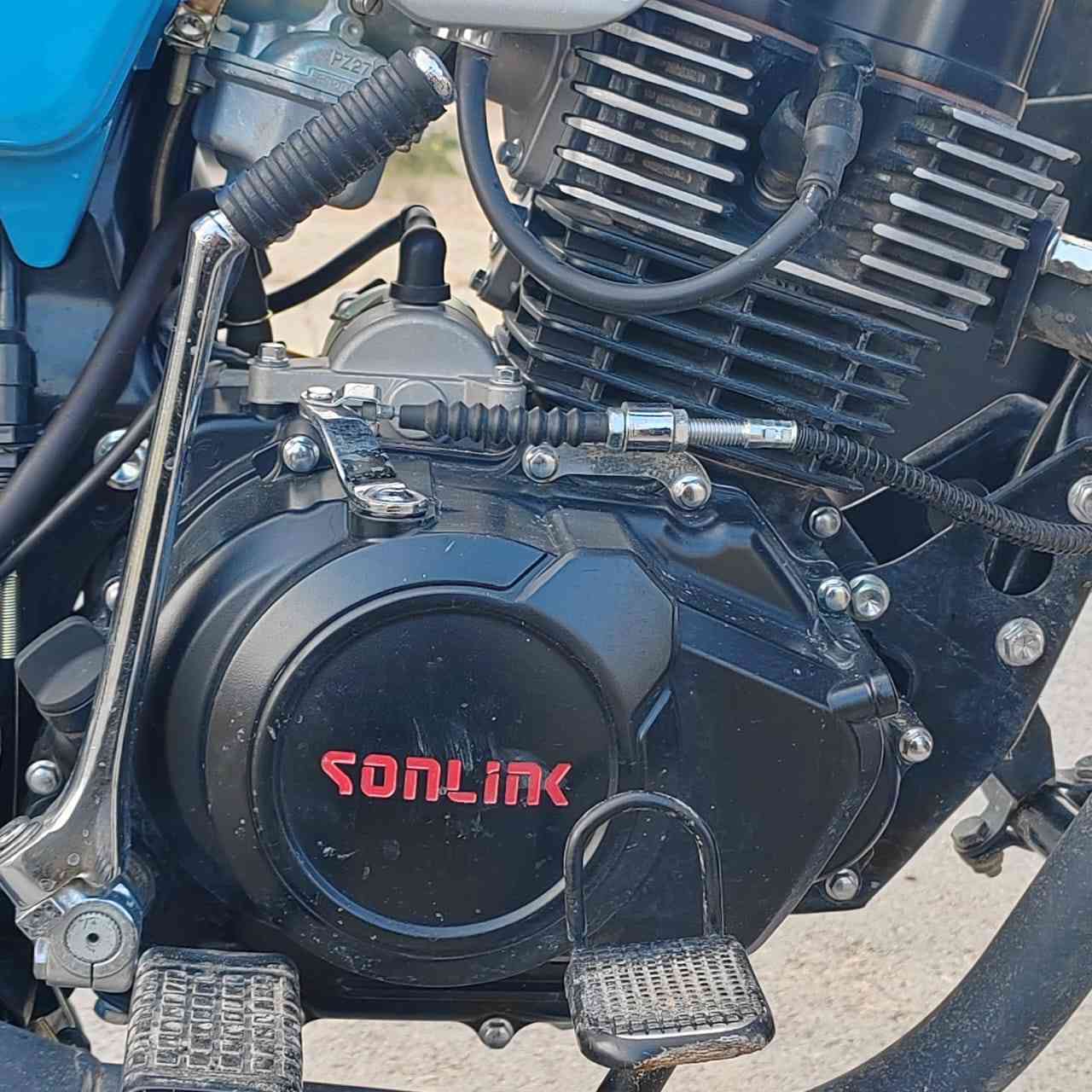 سلام عليكم من رخصت لادمن المحترم شباب دراجه سونك موديل 2025الدراجه  ضاقطه وزنجيل انسه شي اسمه رجه   مشاءالله  مرتبه على اخر حبايه من قناع من صندوك الدراجه متعوب عليها كل غراضها وياها كامله وراق سكنر لون حلو ///سعر الدراجه 925وبيه مجال حك الجيه مكان الدراجه بغداد الرقم ***********//وبل خدمه
