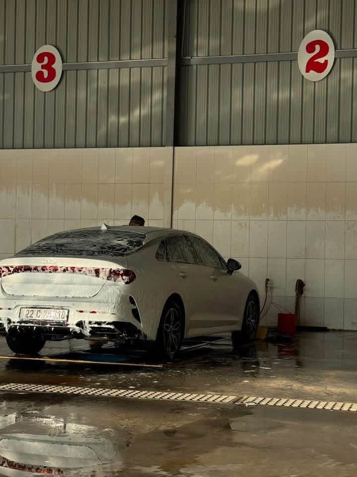 2022 Kia K5

خليجي وكالة دولية

ماشية/96 الف فقط كفالة من التبديل والصبغ فقط رصعه بالبنيد الباقي كفالة عامة

مواصفات معروفه

بصمة / تشغيل عن بعد / / كرسي السائق كهربائي / مكينة

2000 دوش

/ مري كهرباء / طوي تلقائي / مود درايف /داخل بيجي جلد/

/ قطعتين تبريد / حساس امامي / حساس

خلفي / لد

امامي / لد

السياره جاهزة للاخير

السعر ١٩٥

رقم اربيل تحويل او وكالة / مكاني واسط الصويره *********** الصويرة, واسط

