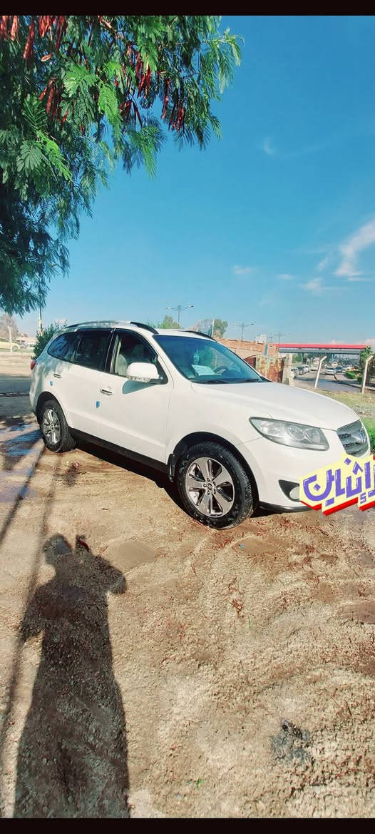 السلام عليكم سنتافي 2012لبيع محرك 2400 فول موصفات عدا البصمه رقمها اربيل بسمي وترهم قسط  وبل شهر ***********والتفاصيل اتصال ع رقم او خاص
