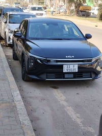 للبيع kia k4 2025  محرك 2.0 عداد المسافه 1800 كليو رقم بغداد  المواصفا...
