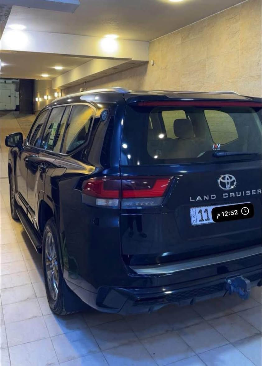 لاندكروز 2024 gxr لمتد بريم اصلي 
بدون بردة خلفية لون اسود 

ماشية 14 الف مكفوله كفاله عامه عدا رصعه كد اصبع صغير مسحوبه pdr 

مواصفات السيارة / كامرات اصلي 360 / صندوك كهرباء اصلي / كشنات جلد وكهرباء / شاشات 3 اصلي شركه / مري شفط / 8 ايرباك / تبريد بالكشنات / وباقي المواصفات المعروفه للبريم 

مكاني بغداد الكرادة العرصات 

*********** بغداد, العراق
