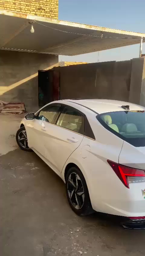 السلام عليكم النترا موديل 2023 وارد امريكي فول هواي بيها مواصفات هايبرد مكينه كير مكفولات السياره جديده مكفولة من ضربه القويه صور حادثها بل منشور حره تحويل ثاني يوم بسمي رقم ذي قار المكان ناصرية مركز مكلف بل نشر خاص ما اجاوب السعر 175 وبيه مجال قليل ***********
